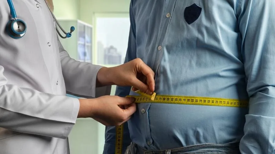 Emagrecimento com acompanhamento médico — ELOHIM
